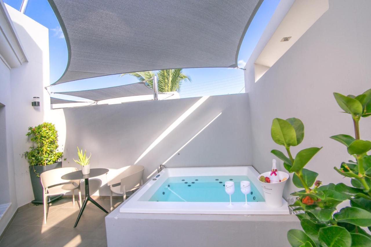 Marquise Suites - Adults Only Фіра Екстер'єр фото