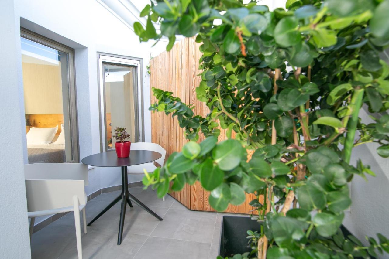 Marquise Suites - Adults Only Фіра Екстер'єр фото