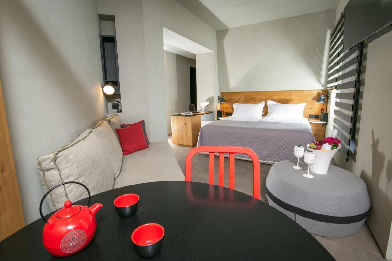 Marquise Suites - Adults Only Фіра Екстер'єр фото